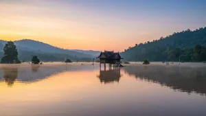 ดั่งสายธารใสพัดพาความมั่งคั่ง ฝันว่าน้ำท่วมคือนิมิตหมายแห่งโชคลาภ